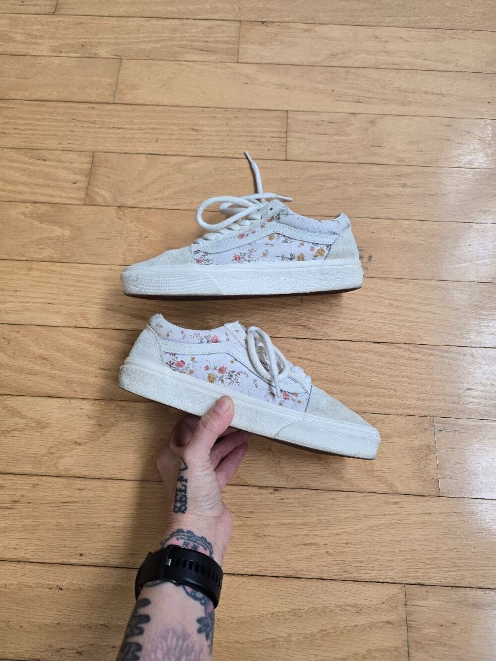 Vans | Cottagecore white pastel vintage floral print sneakers | WMS 6.5